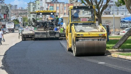 Kepez Belediyesi 6 ayda 30 kilometre yeni yol ve 477 kilometrelik altyapı hattı kazandırdı