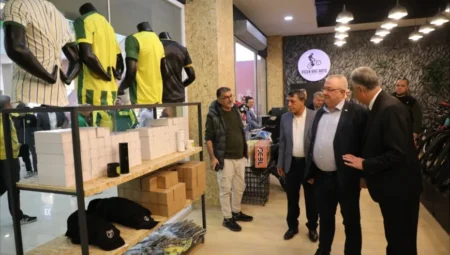 Edremitspor Taraftar Mağazası “EdroStore” açıldı: Gelir kulübe aktarılacak